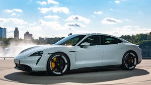 2020 Porsche Taycan 100714595
